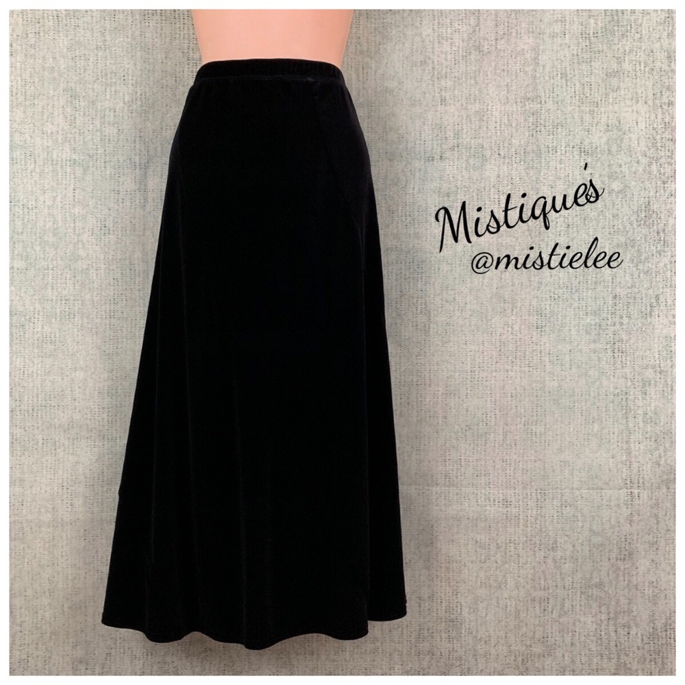 COLD WATER CREEK Fabulous Black Velveteen Formal Full Length Skirt